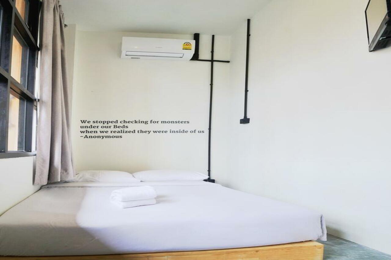 Hotel Oyo 1032 Beds Patong Phuket Esterno foto