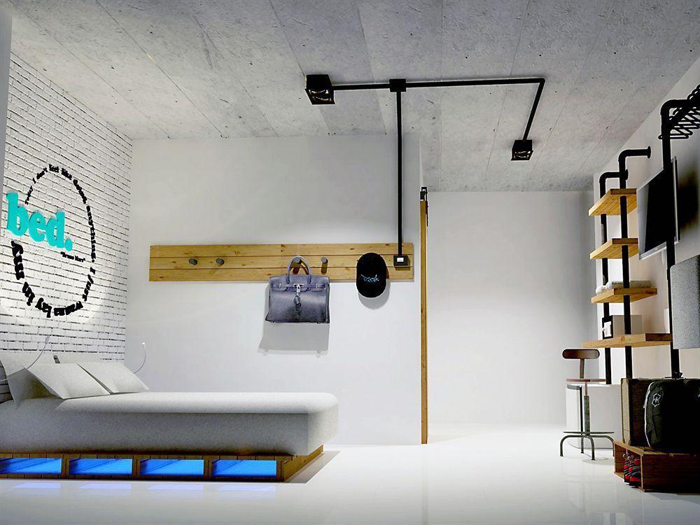 Hotel Oyo 1032 Beds Patong Phuket Esterno foto